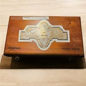 Vintage Playboy Hugh Hefer Signature Cigar Box By Don Diego Churchill